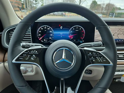 Used 2026 Mercedes-Benz GLE 450 GLE 450 image 23