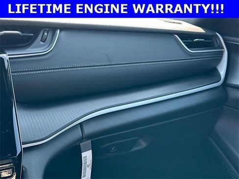 New 2025 Jeep Grand Cherokee Altitude image 24