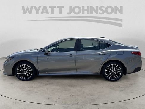 Used 2025 Toyota Camry XLE w/ Premium Plus Package FWD image 2