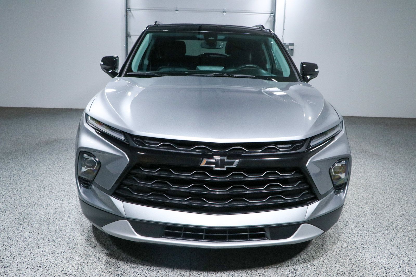 Used 2023 Chevrolet Blazer LT w/ Midnight/Sport Edition FWD image 4