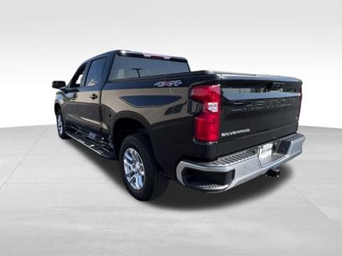 Certified 2022 Chevrolet Silverado 1500 LT AWD/4WD image 4
