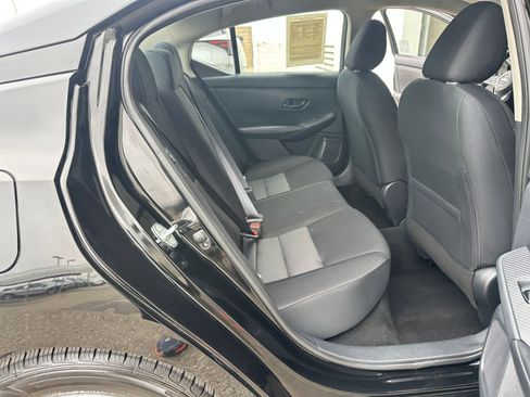 Used 2025 Nissan Sentra SV image 25