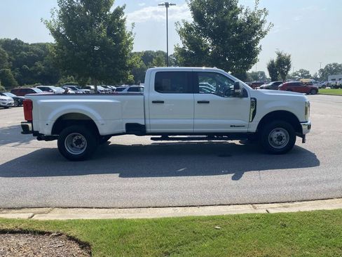 Used 2026 Ford F350 XLT AWD/4WD image 2