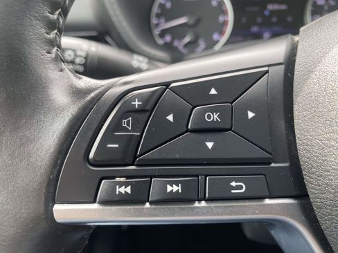 Used 2023 Nissan Sentra SV FWD image 19