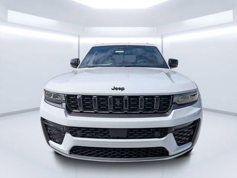 New 2026 Jeep Grand Cherokee Limited AWD/4WD image 8