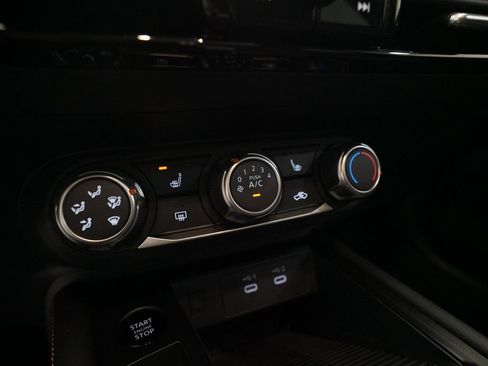 Certified 2025 Nissan Kicks SV w/ SV Premium Package image 20