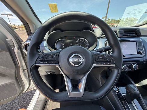 Used 2025 Nissan Versa SV FWD image 25