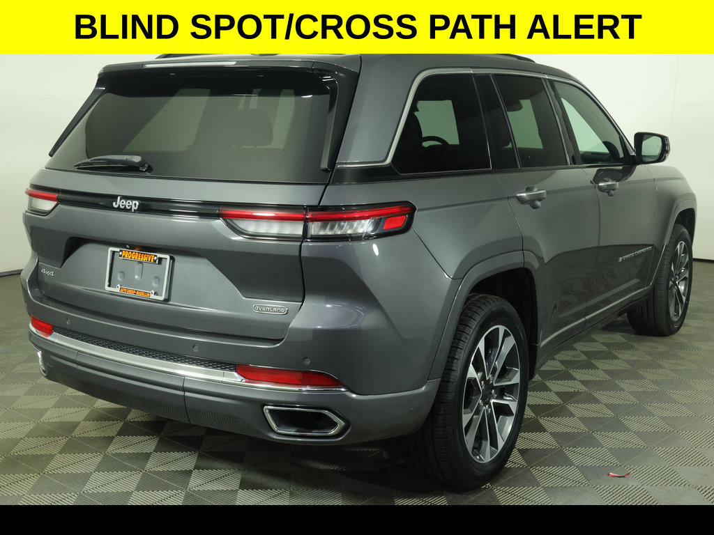 Used 2022 Jeep Grand Cherokee Overland AWD/4WD image 11