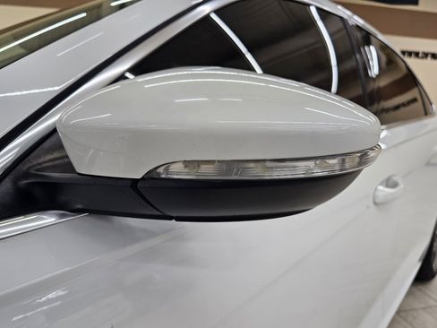 Used 2021 Volkswagen Passat 2.0T SE image 12