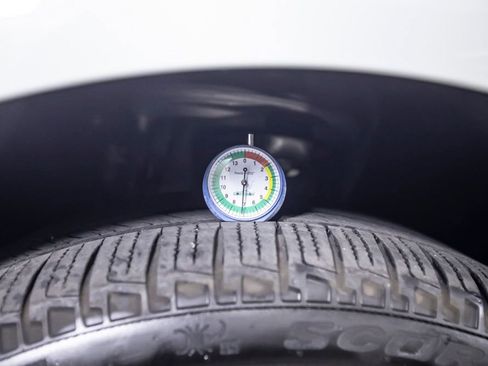 Used 2025 Land Rover Range Rover Sport SE AWD/4WD image 42