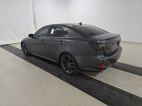 Used 2011 Lexus IS 350 w/ Premium Pkg Value Edition RWD image 6