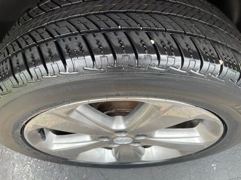 Used 2013 Buick Encore Convenience FWD image 25