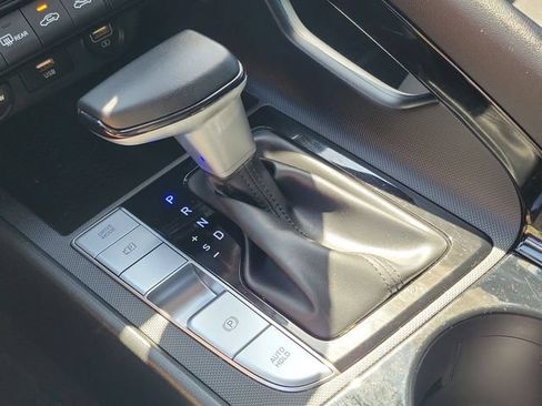 Certified 2023 Hyundai Elantra SEL w/ Convenience Package FWD image 16