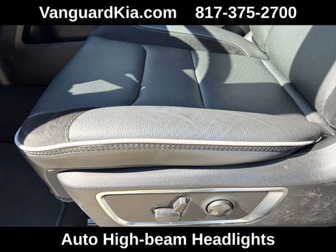Used 2026 RAM 1500 Laramie AWD/4WD image 16