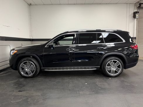 Certified 2025 Mercedes-Benz GLS 450 4MATIC image 9