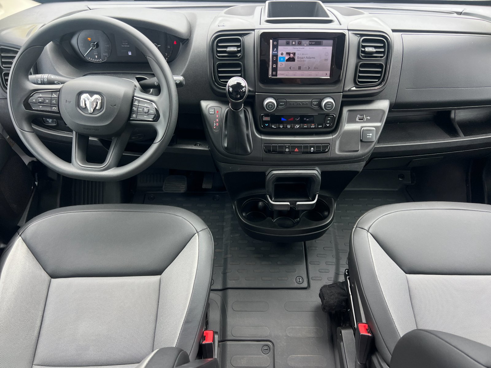 Used 2026 RAM ProMaster 2500 w/ Convenience Group FWD image 13