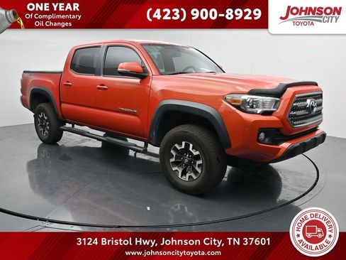 Used 2016 Toyota Tacoma TRD Off-Road w/ Towing Package AWD/4WD image 1
