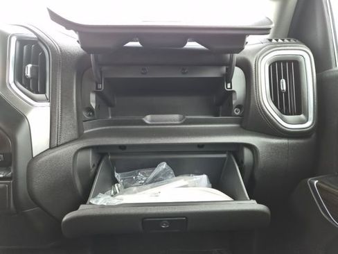 Used 2022 Chevrolet Silverado 1500 LT image 34