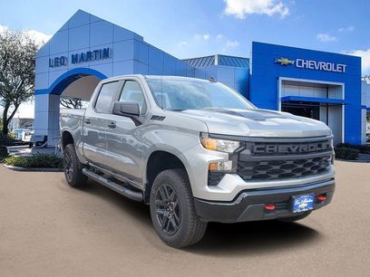 New 2026 Chevrolet Silverado 1500 Custom Trail Boss w/ LPO, Dark Essentials Package