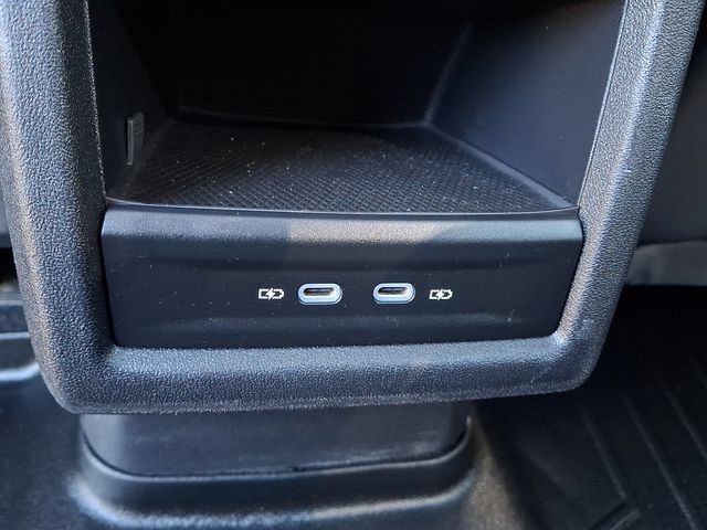 Used 2023 Volkswagen ID.4 Pro S AWD/4WD image 11