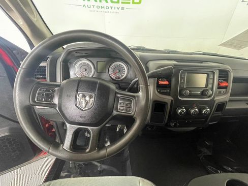 Used 2018 RAM 3500 Tradesman w/ Chrome Appearance Group RWD image 15