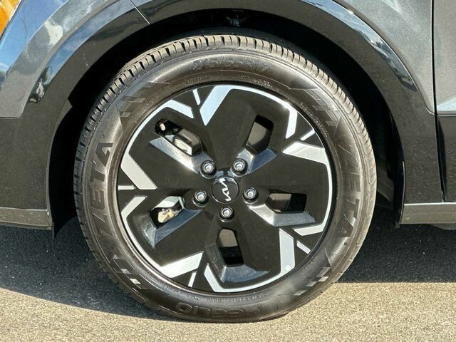 Used 2023 Kia Niro Wind FWD image 35