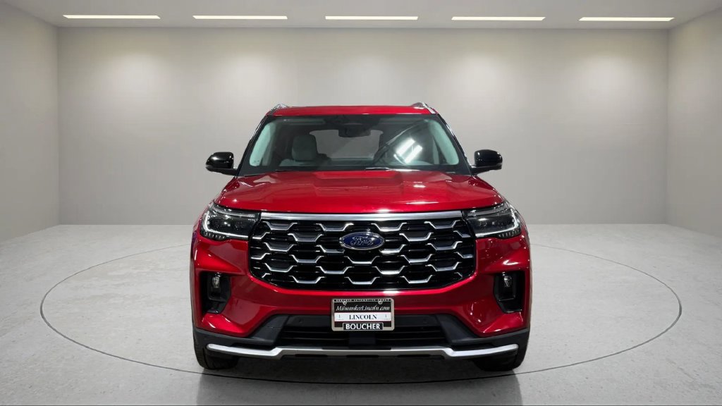 Used 2025 Ford Explorer Platinum w/ Ultimate Package AWD/4WD image 19
