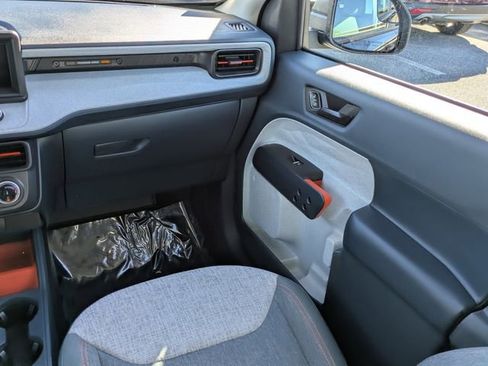 Certified 2024 Ford Maverick XLT image 17