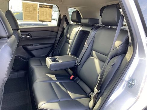 Used 2022 Nissan Rogue SL image 25