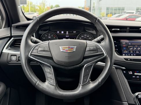 Used 2024 Cadillac XT5 Premium Luxury w/ Technology Package AWD/4WD image 19