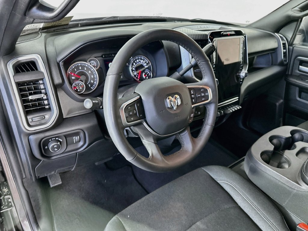 Used 2025 RAM 2500 Big Horn AWD/4WD image 28