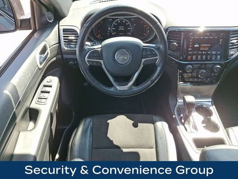 Used 2020 Jeep Grand Cherokee Altitude AWD/4WD image 3