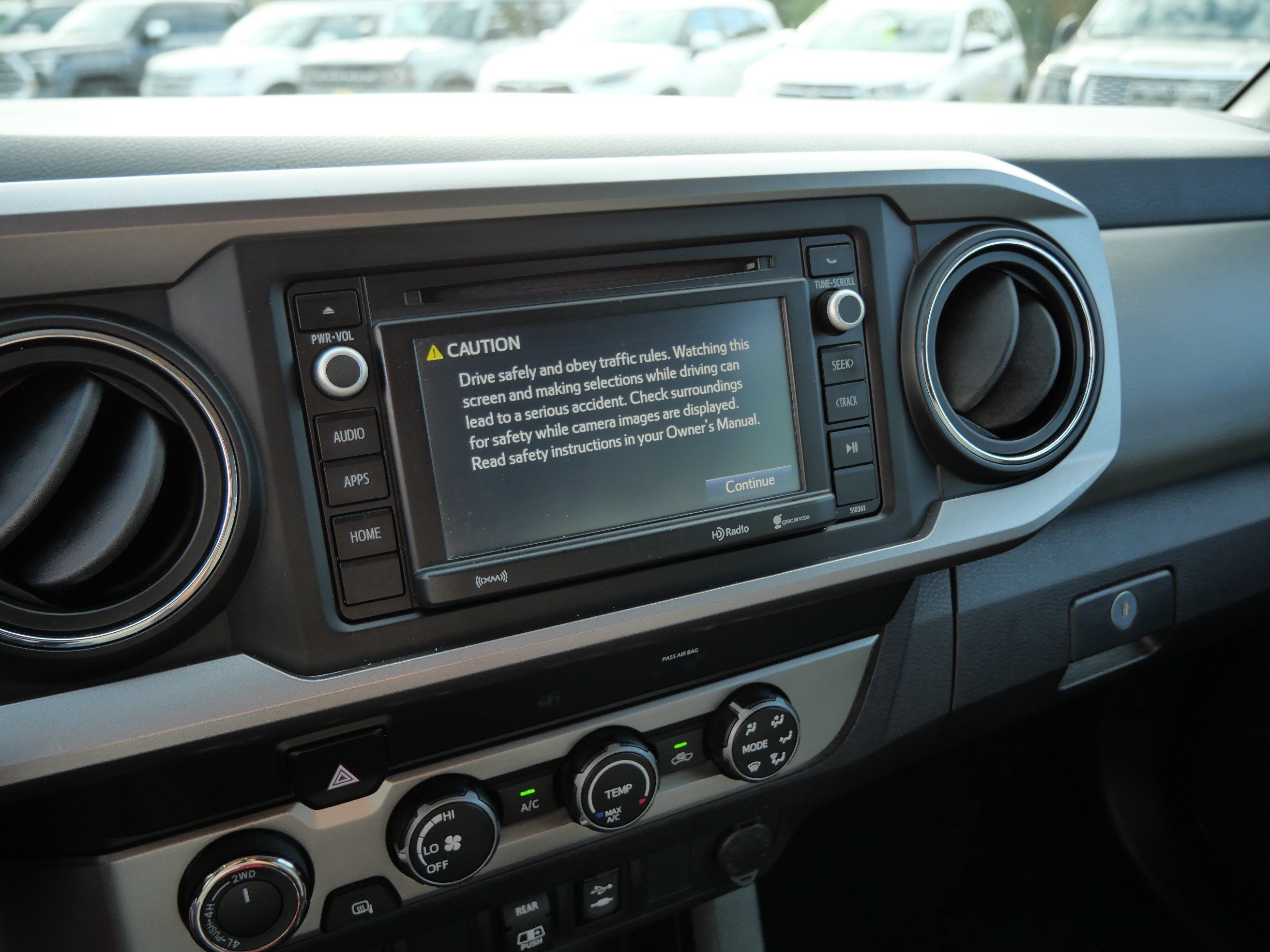 Certified 2019 Toyota Tacoma SR5 AWD/4WD image 22