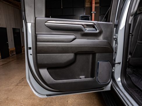 Used 2024 Chevrolet Silverado 2500 LTZ w/ LTZ Plus Package image 38