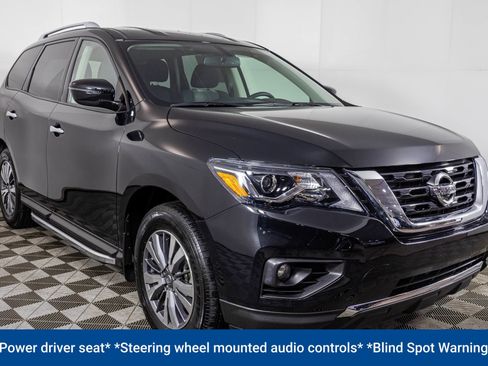 Used 2020 Nissan Pathfinder SV image 10