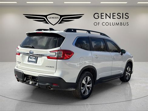 Used 2023 Subaru Ascent Premium w/ Convenience Package image 5