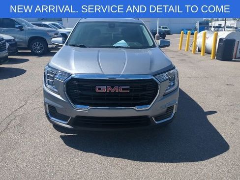 Used 2023 GMC Terrain SLE w/ Driver Convenience Package AWD/4WD image 10