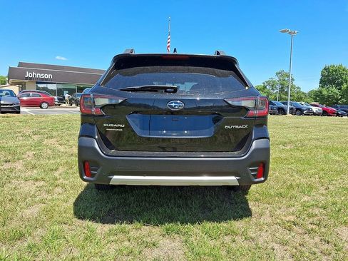 Used 2020 Subaru Outback Limited w/ Popular Package #2 AWD/4WD image 29