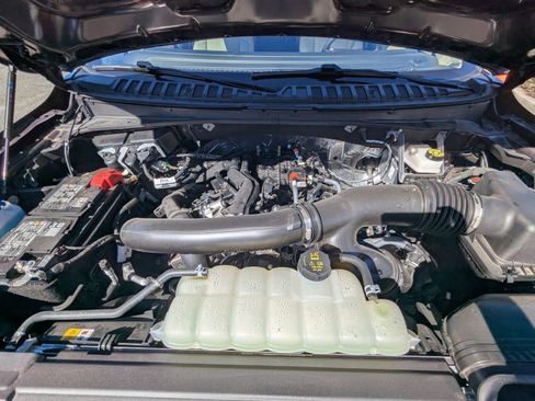 Certified 2025 Lincoln Navigator Reserve image 11