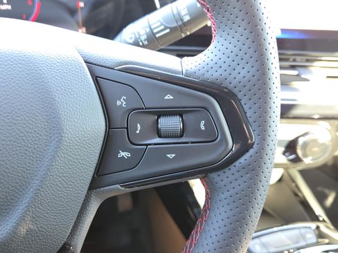 New 2026 Chevrolet Trax RS w/ Driver Confidence Package image 12