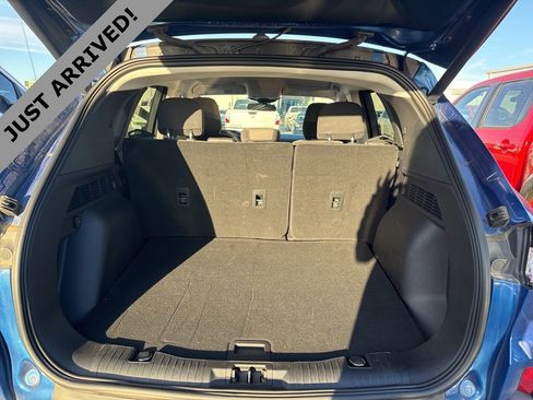 Used 2022 Ford Escape SE w/ SE Sport Appearance Package image 13