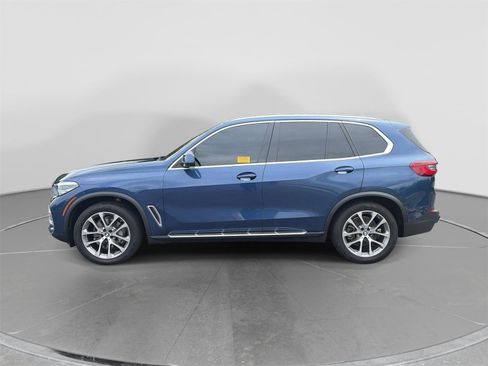 Used 2019 BMW X5 xDrive40i w/ Convenience Package AWD/4WD image 2