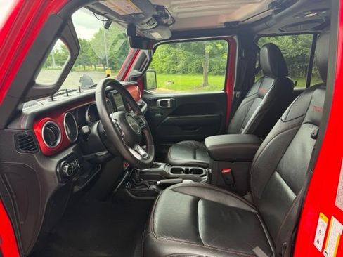 Used 2018 Jeep Wrangler Unlimited Rubicon AWD/4WD image 13