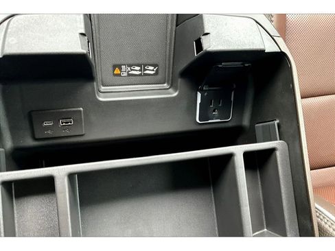 Used 2025 GMC Sierra 3500 Denali w/ Denali Reserve Package image 17