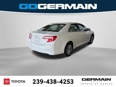 Used 2012 Toyota Camry LE image 9