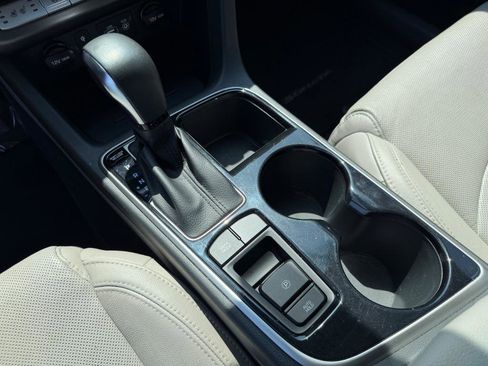 Used 2019 Hyundai Sonata Limited FWD image 24