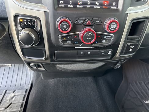 Used 2019 RAM 1500 Big Horn image 25