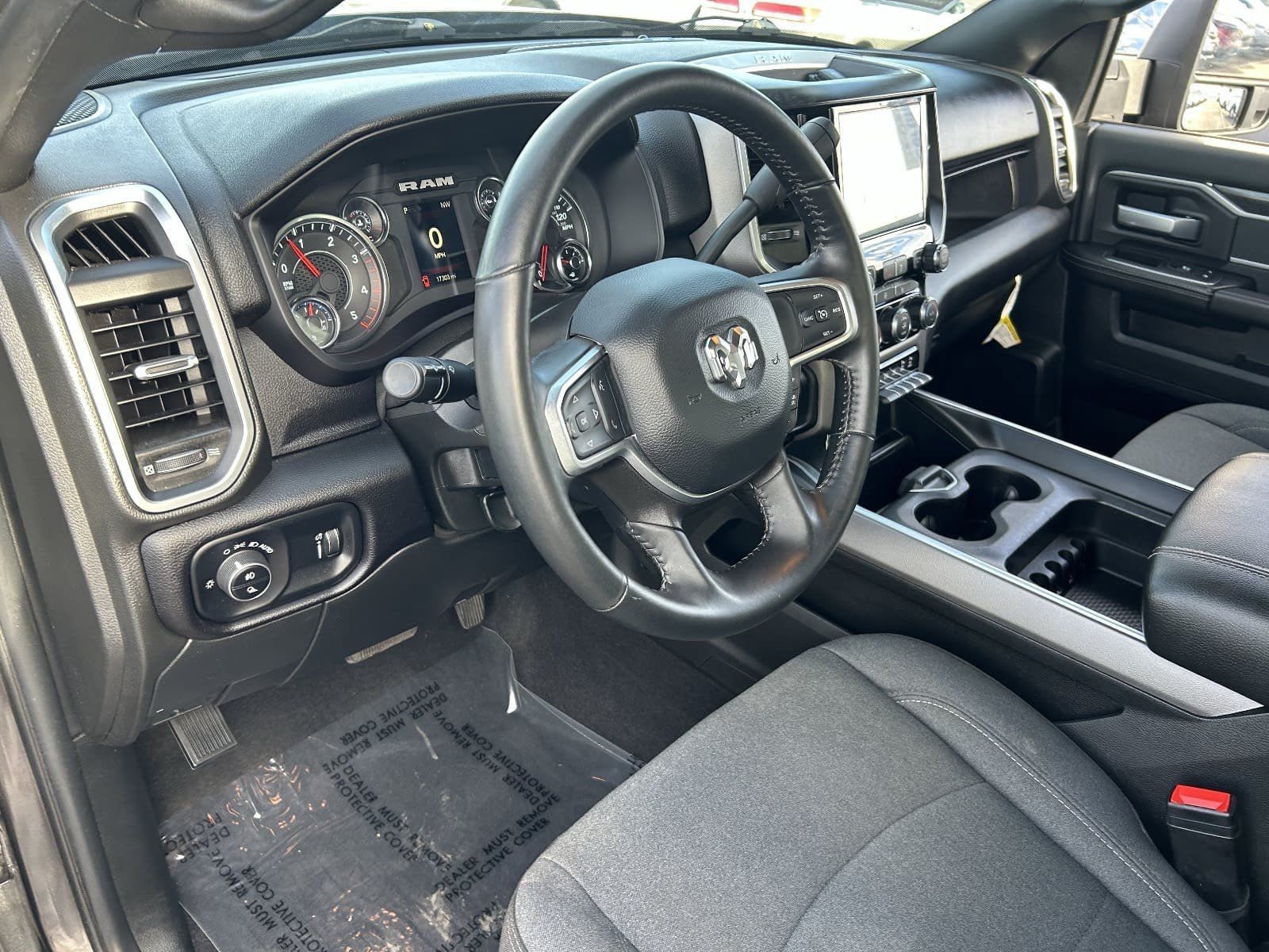 Used 2024 RAM 3500 Big Horn w/ Sport Appearance Package AWD/4WD image 21