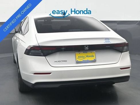 Certified 2025 Honda Accord SE image 6