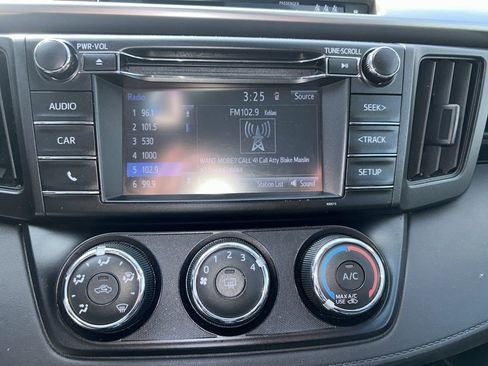 Used 2017 Toyota RAV4 LE image 13